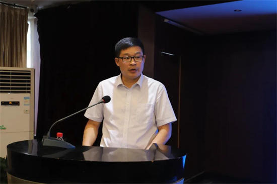 162127129.jpg